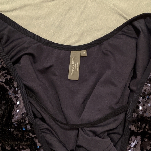 Boxy sequin top - Picture 2 of 8